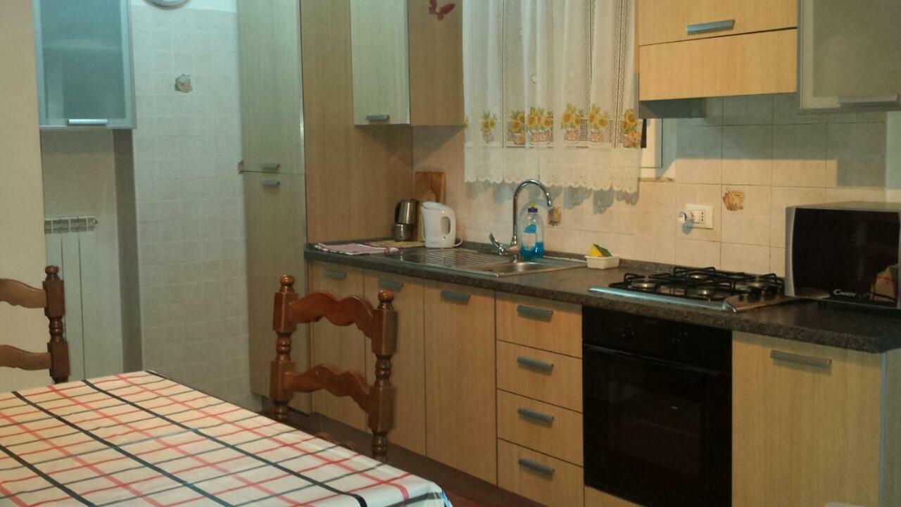 Appartamento In Magnifica Zona Residenziale Marina dʼMarina dʼAndora Bagian luar foto